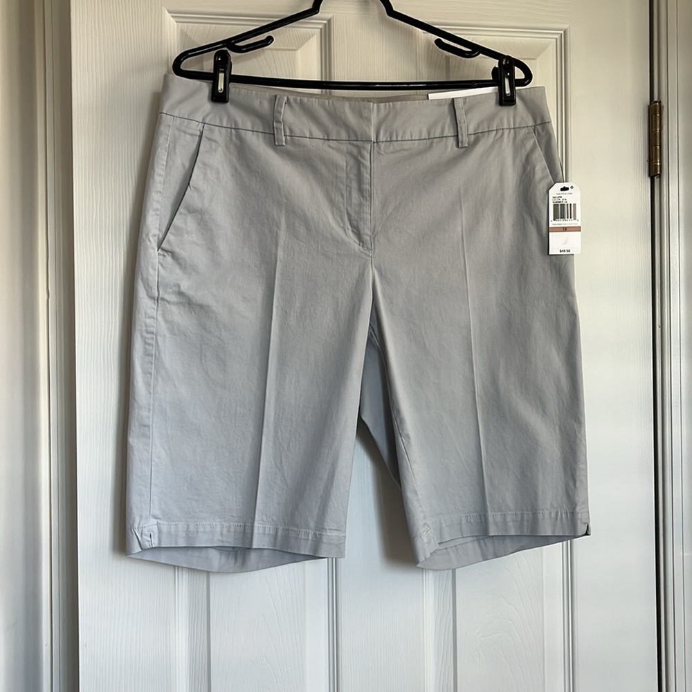 NWT - Shorts - Nautical women’s sz 12 poplin walking shorts stone/light gray